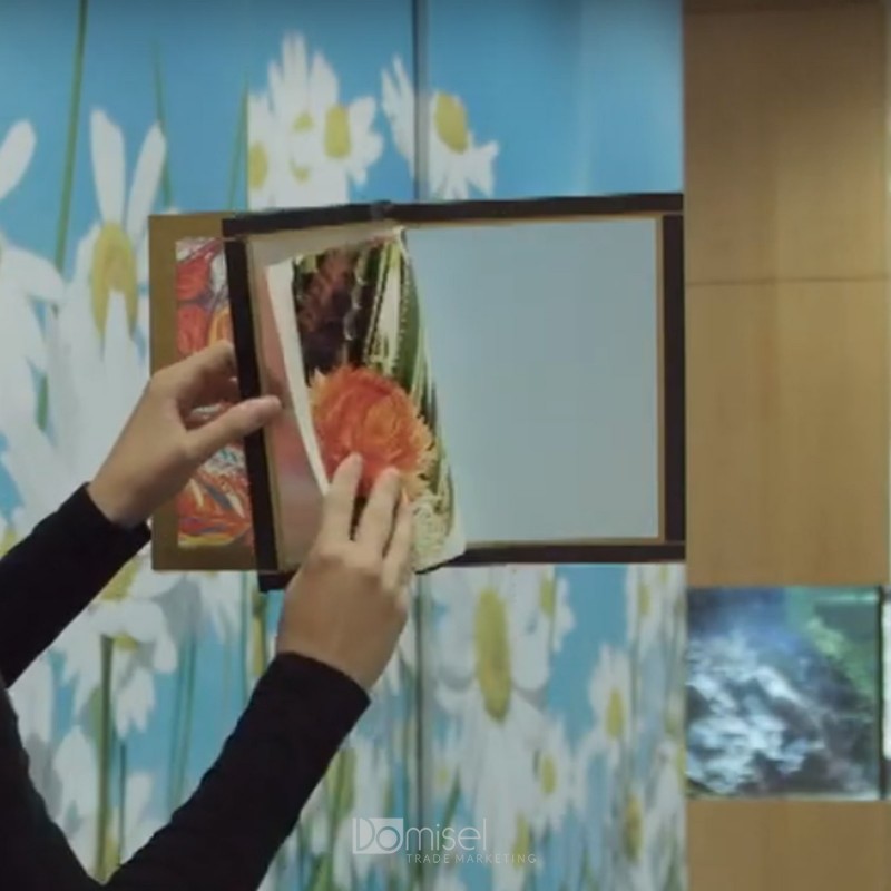 Magnetni dvostranski vložni okvir samolepilni - srebrna - A4 Magnetni dvostranski vložni okvir samolepilni - srebrna - A4