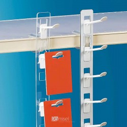 Nosilna stena za univerzalne kljukice