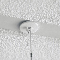 Plastičen okrogel samolepilni nosilec 20 mm